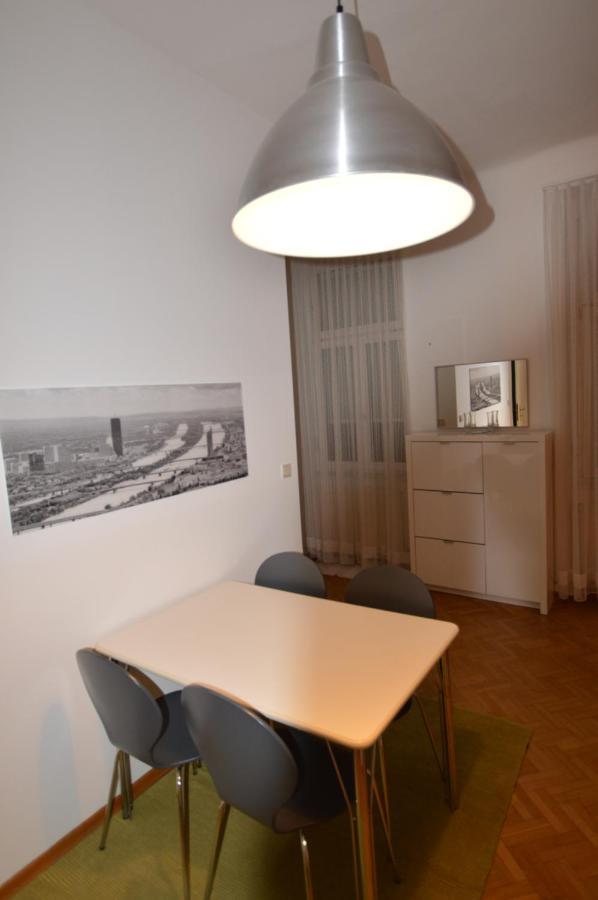 Penzing Apartment *